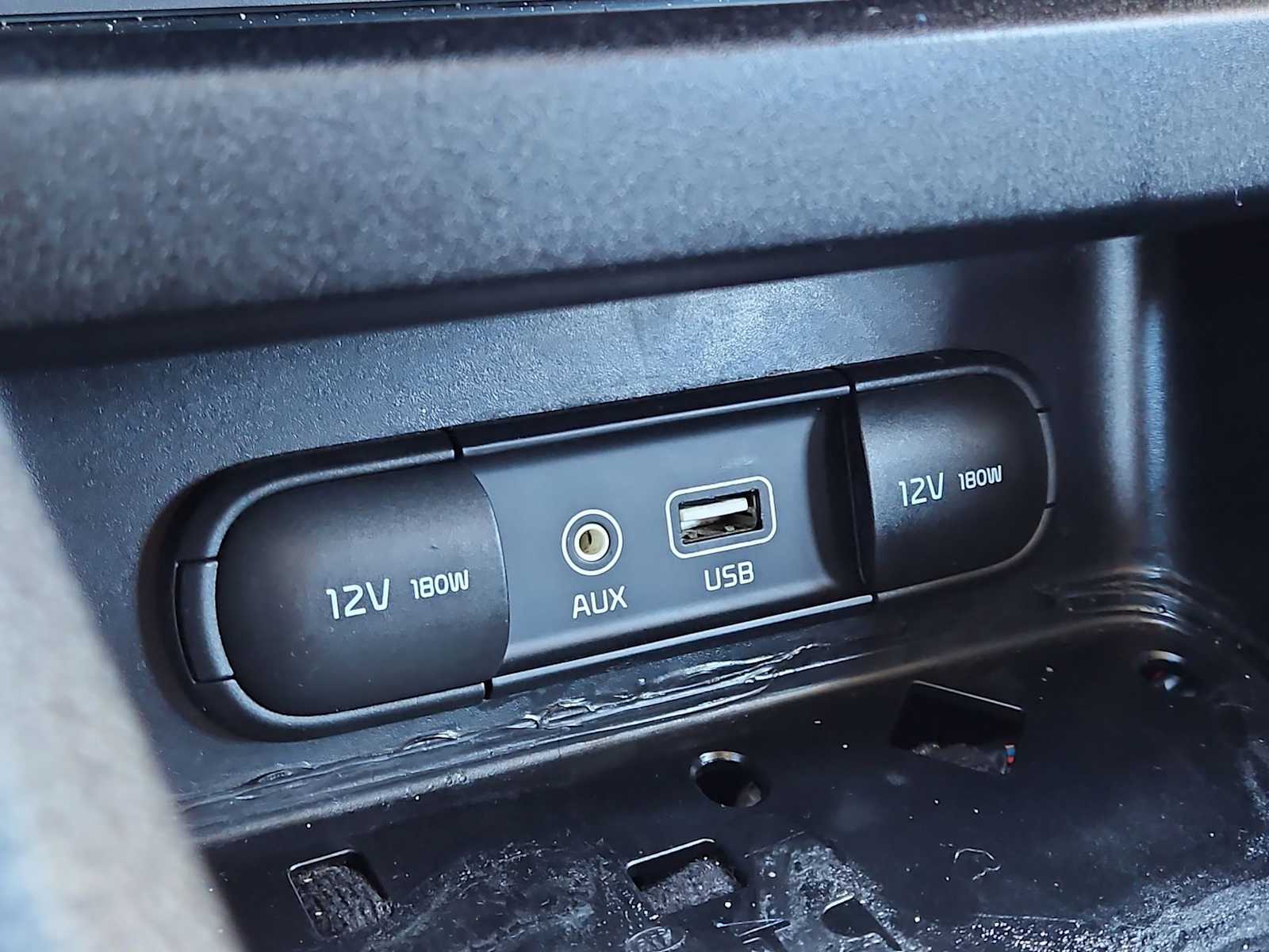 Thumbnail: 2021 Kia Forte - 31