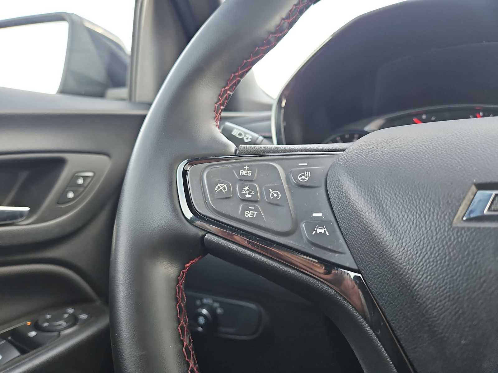 Thumbnail: 2023 Chevrolet Equinox - 26