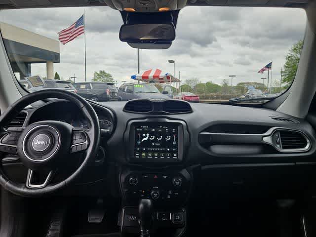 Thumbnail: 2019 Jeep Renegade - 29