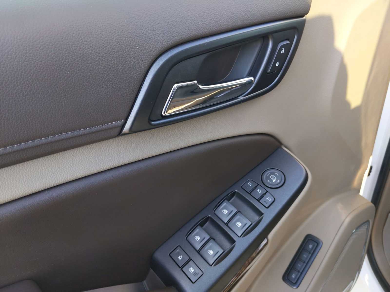 Thumbnail: 2019 Chevrolet Tahoe - 23