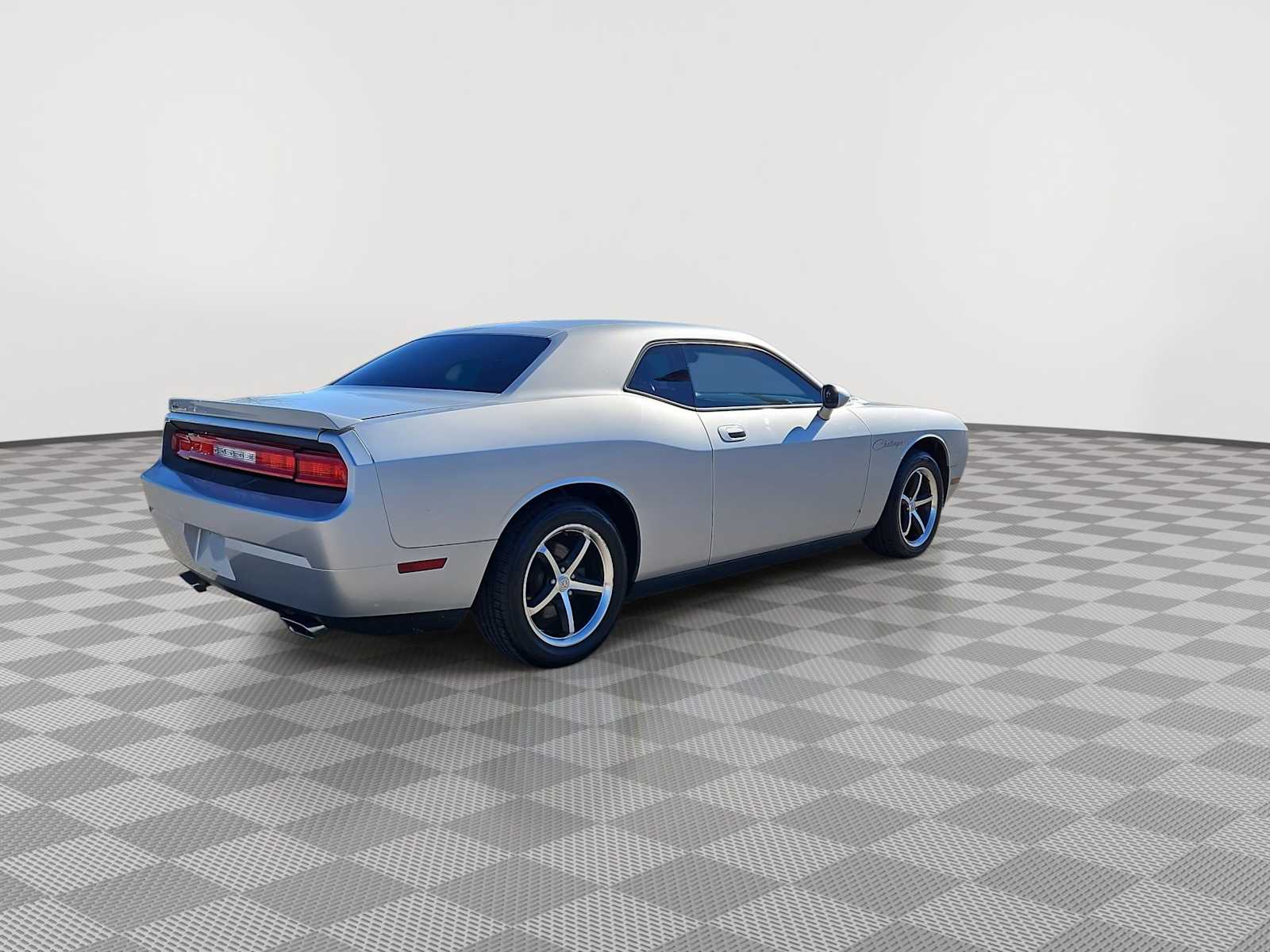 Thumbnail: 2010 Dodge Challenger - 8