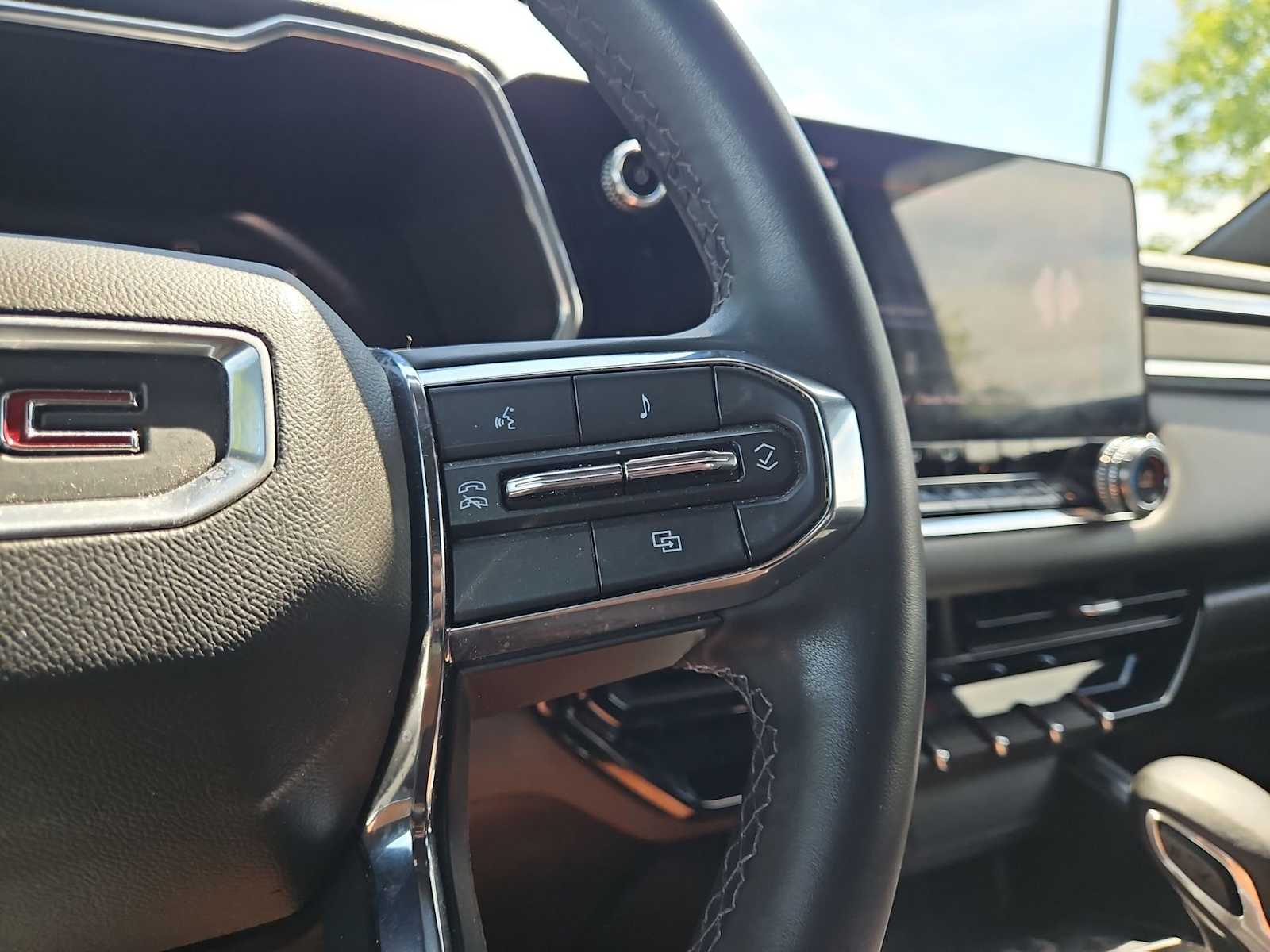 Thumbnail: 2023 GMC Canyon - 25