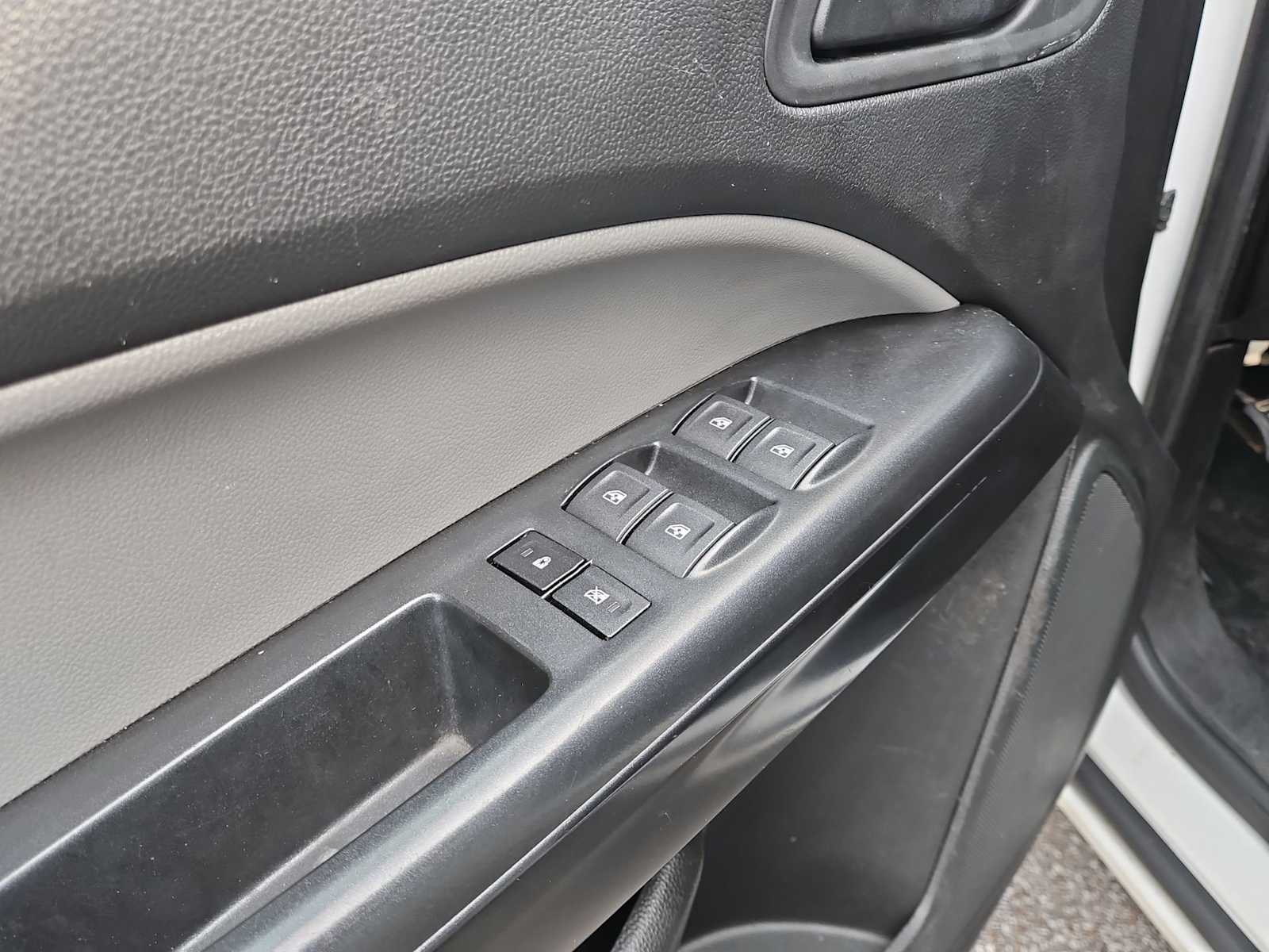 Thumbnail: 2019 Chevrolet Colorado - 18