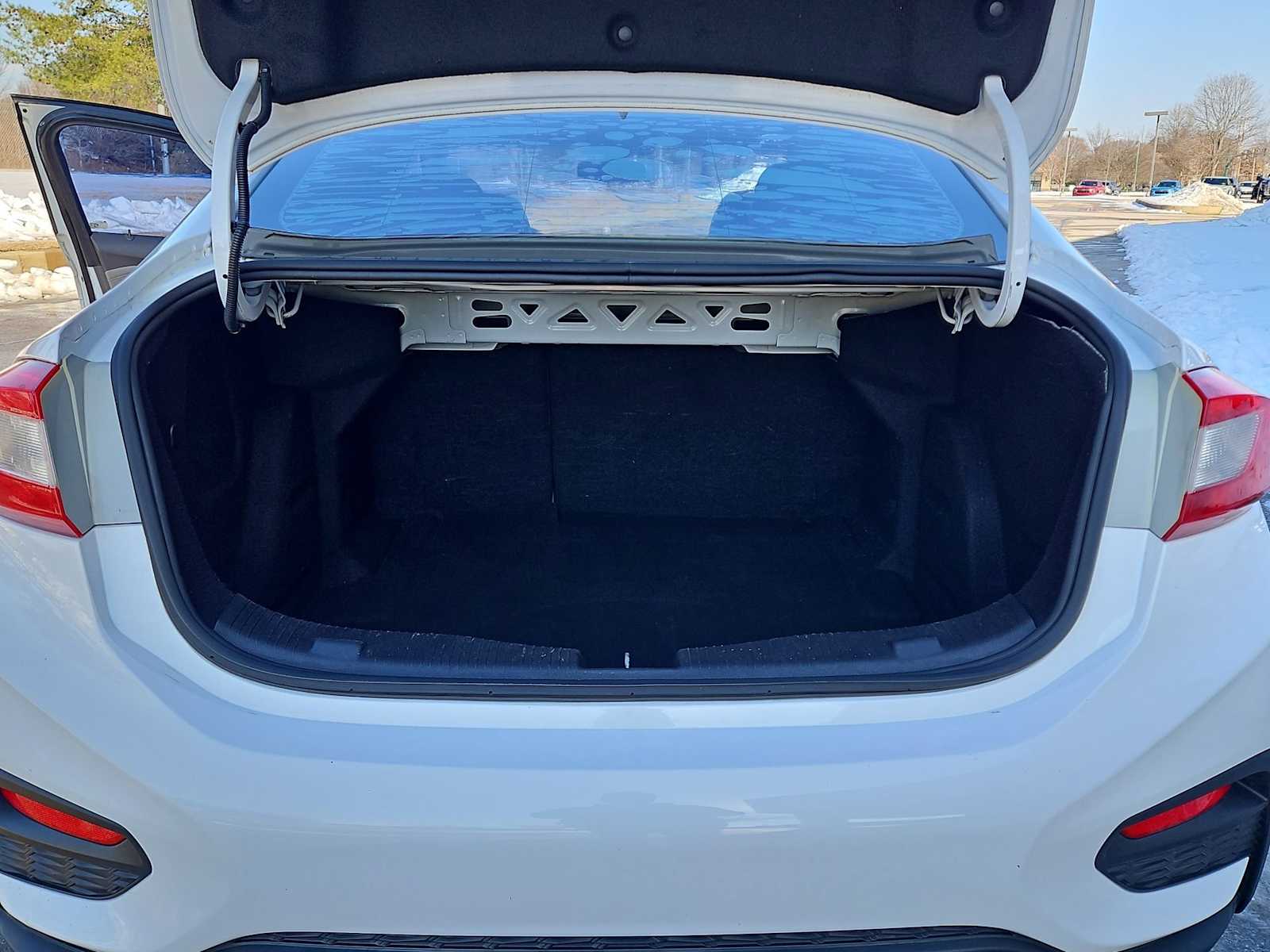 Thumbnail: 2016 Chevrolet Cruze - 34