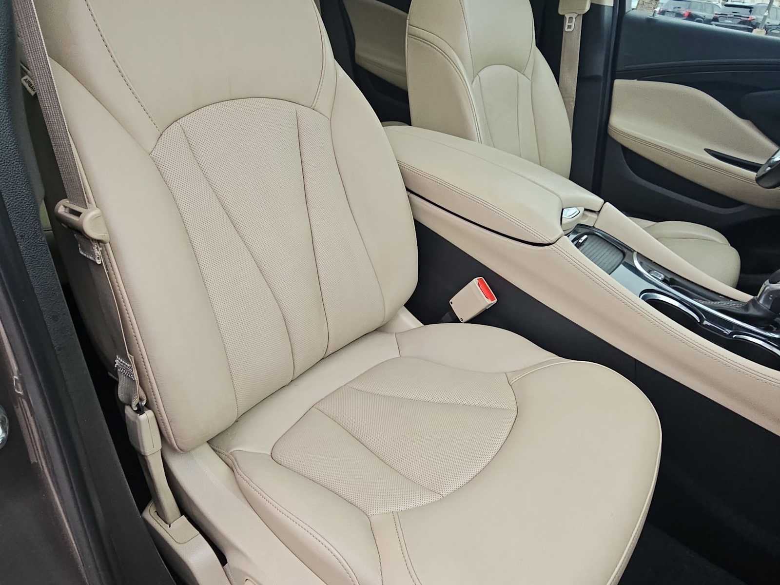 Thumbnail: 2016 Buick Envision - 23