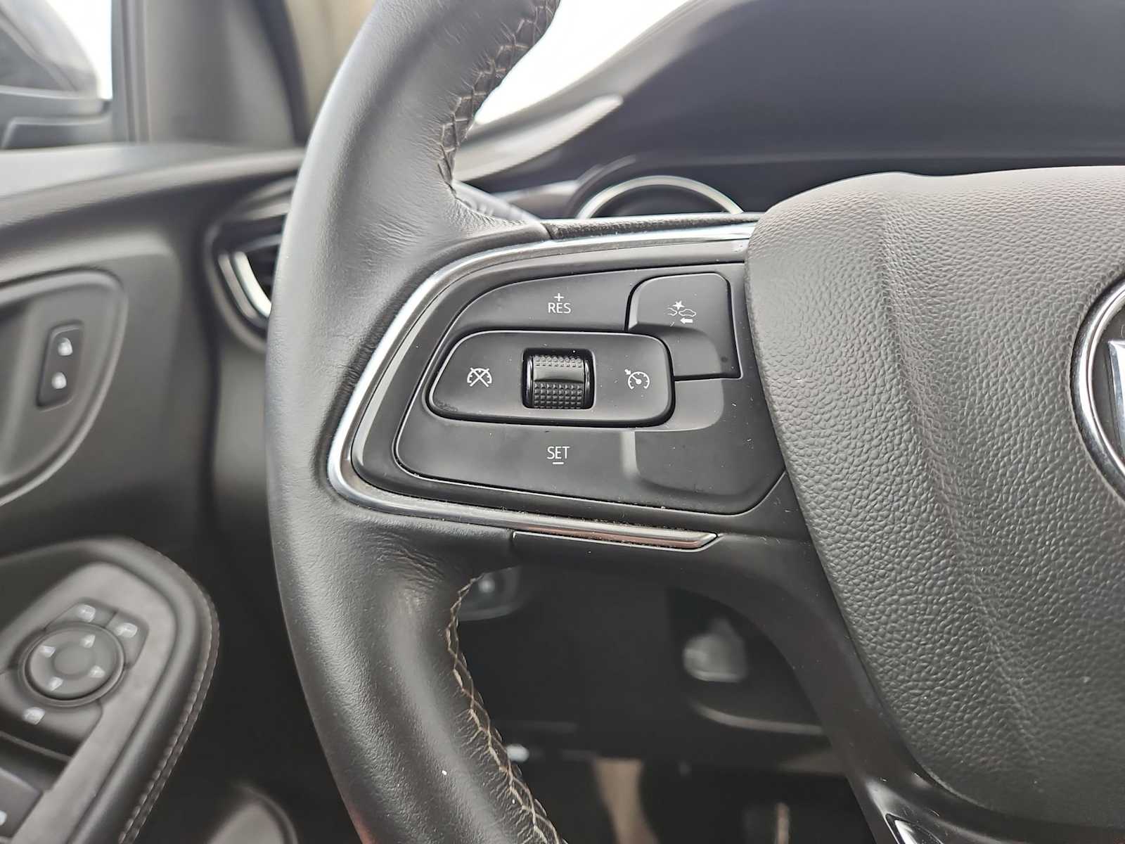 Thumbnail: 2022 Buick Encore GX - 24