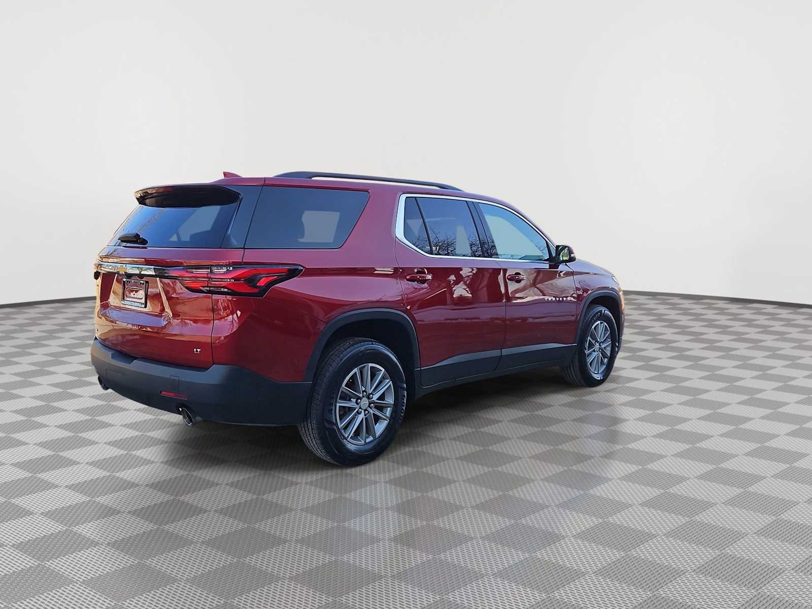 Thumbnail: 2023 Chevrolet Traverse - 8