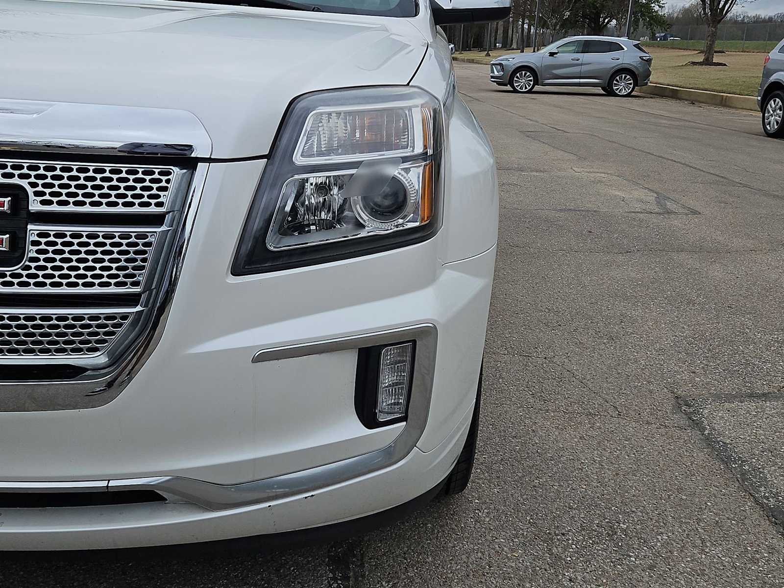 Thumbnail: 2017 GMC Terrain - 11