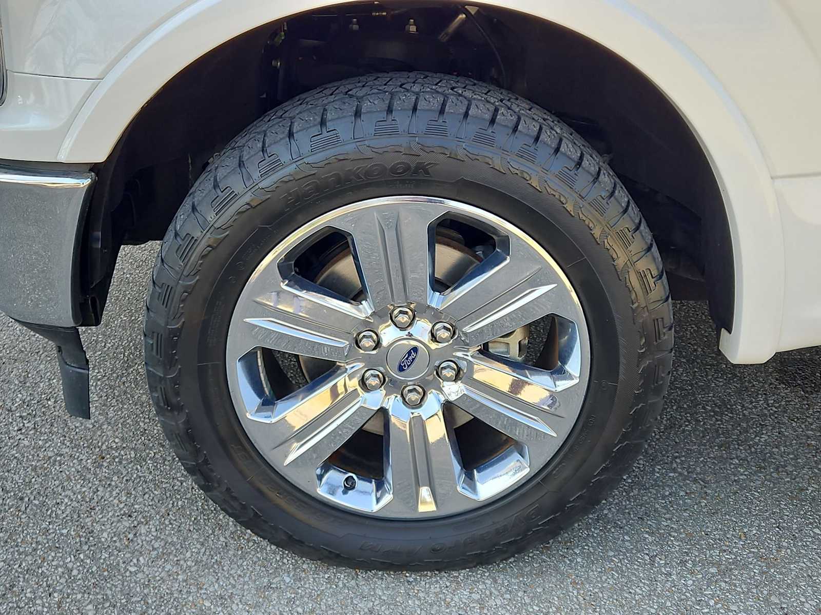 Thumbnail: 2019 Ford F-150 - 14