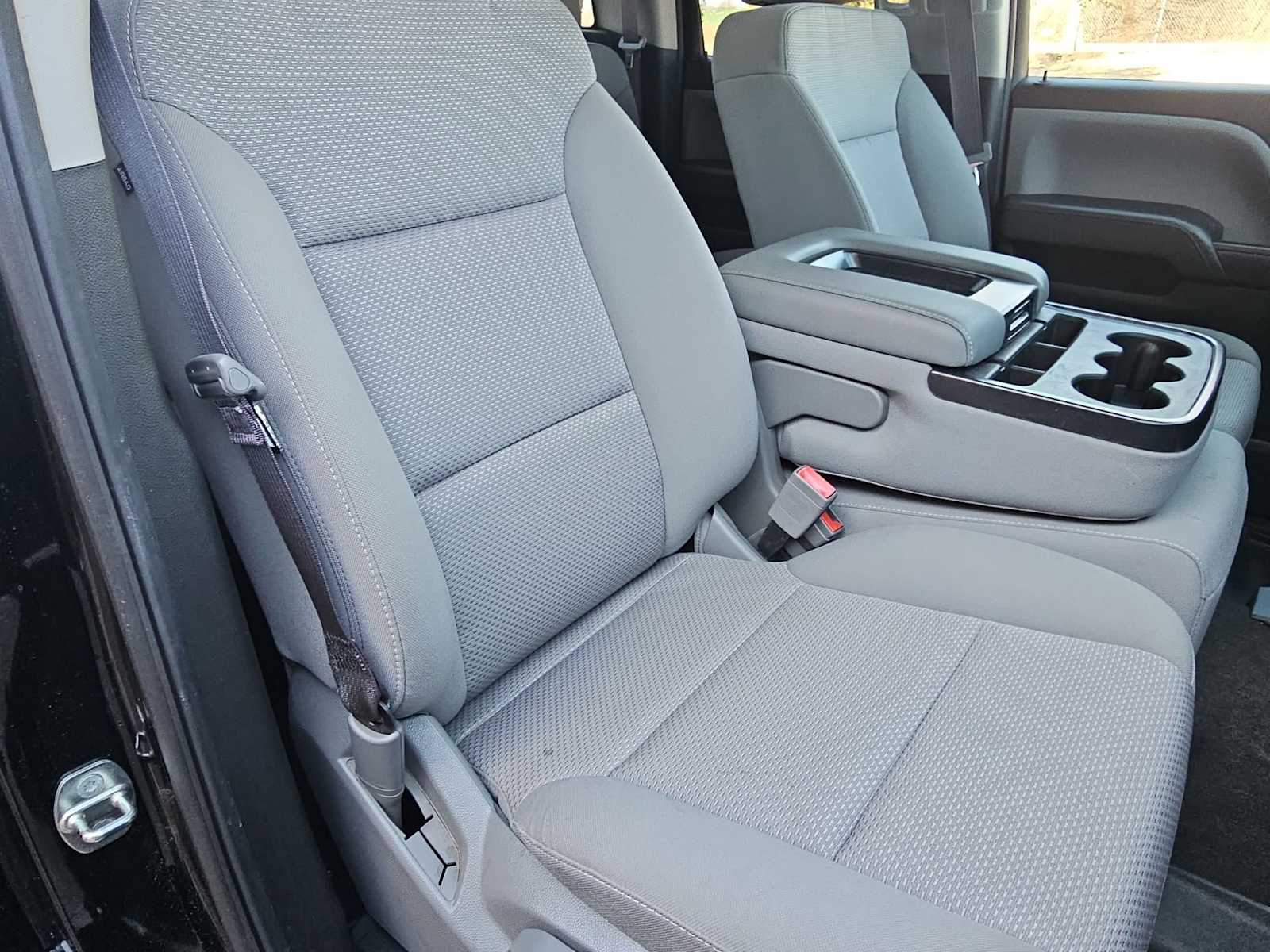 Thumbnail: 2017 Chevrolet Silverado 1500 - 22