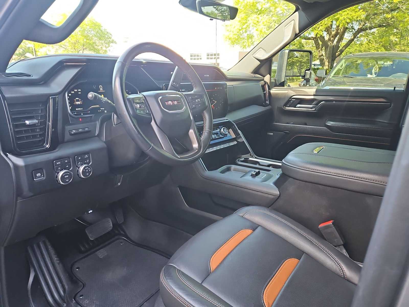 Thumbnail: 2025 GMC Sierra 2500 - 10