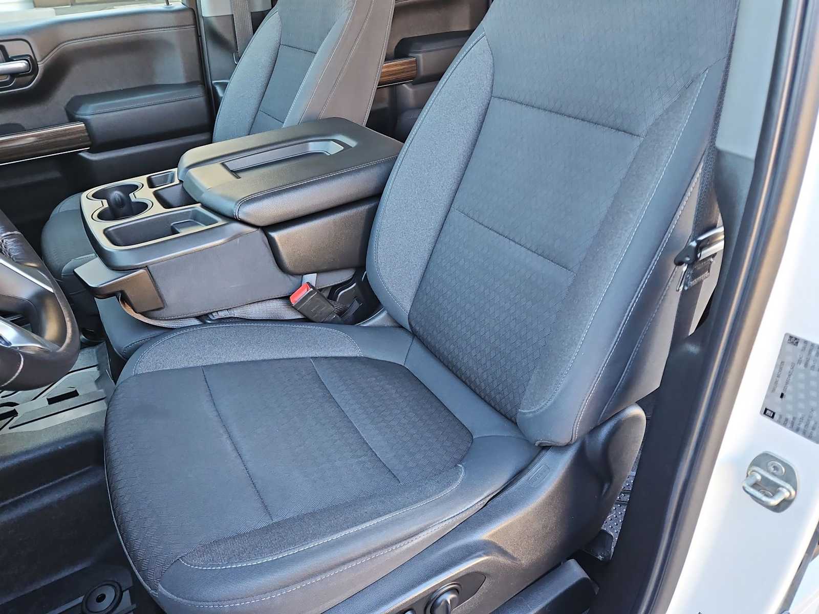 Thumbnail: 2019 Chevrolet Silverado 1500 - 17