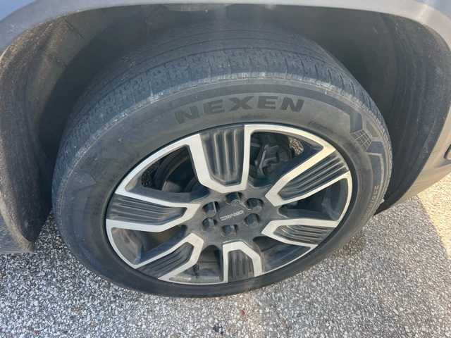 Thumbnail: 2021 GMC Acadia - 14