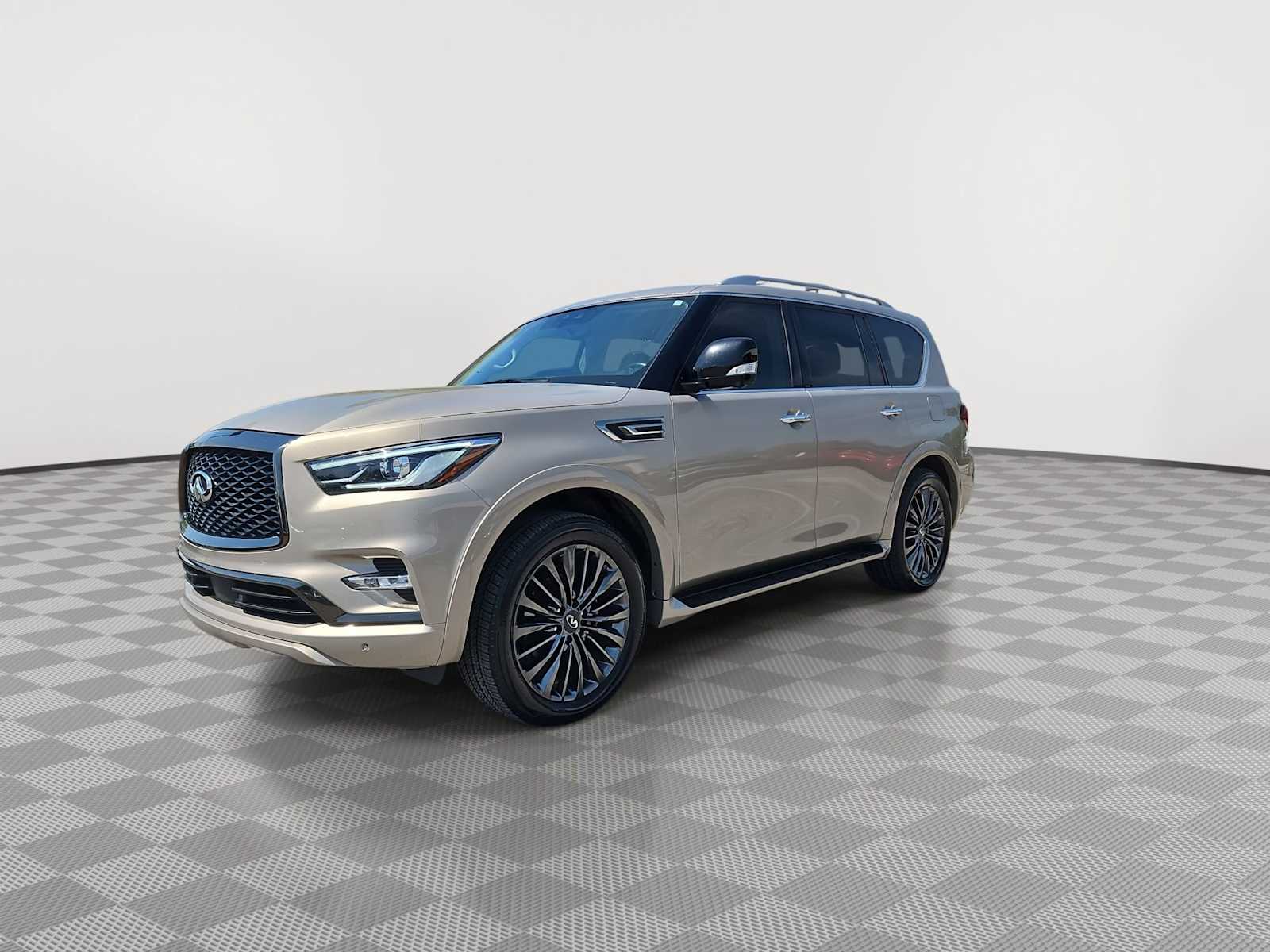 Thumbnail: 2022 INFINITI QX80 - 4