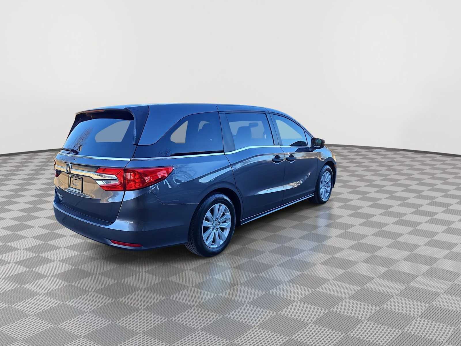 Thumbnail: 2020 Honda Odyssey - 8