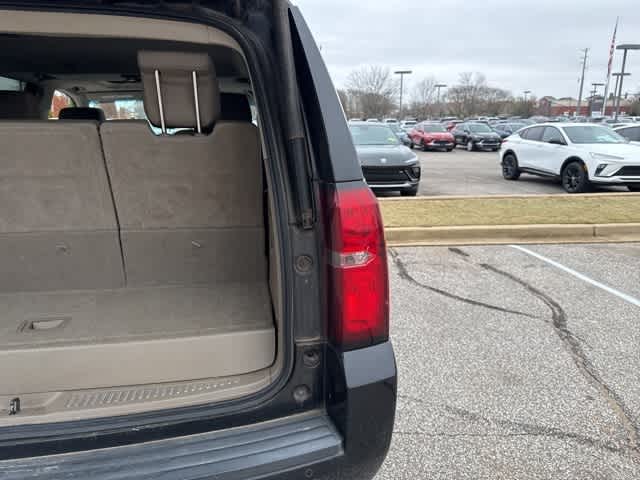 Thumbnail: 2017 Chevrolet Tahoe - 8