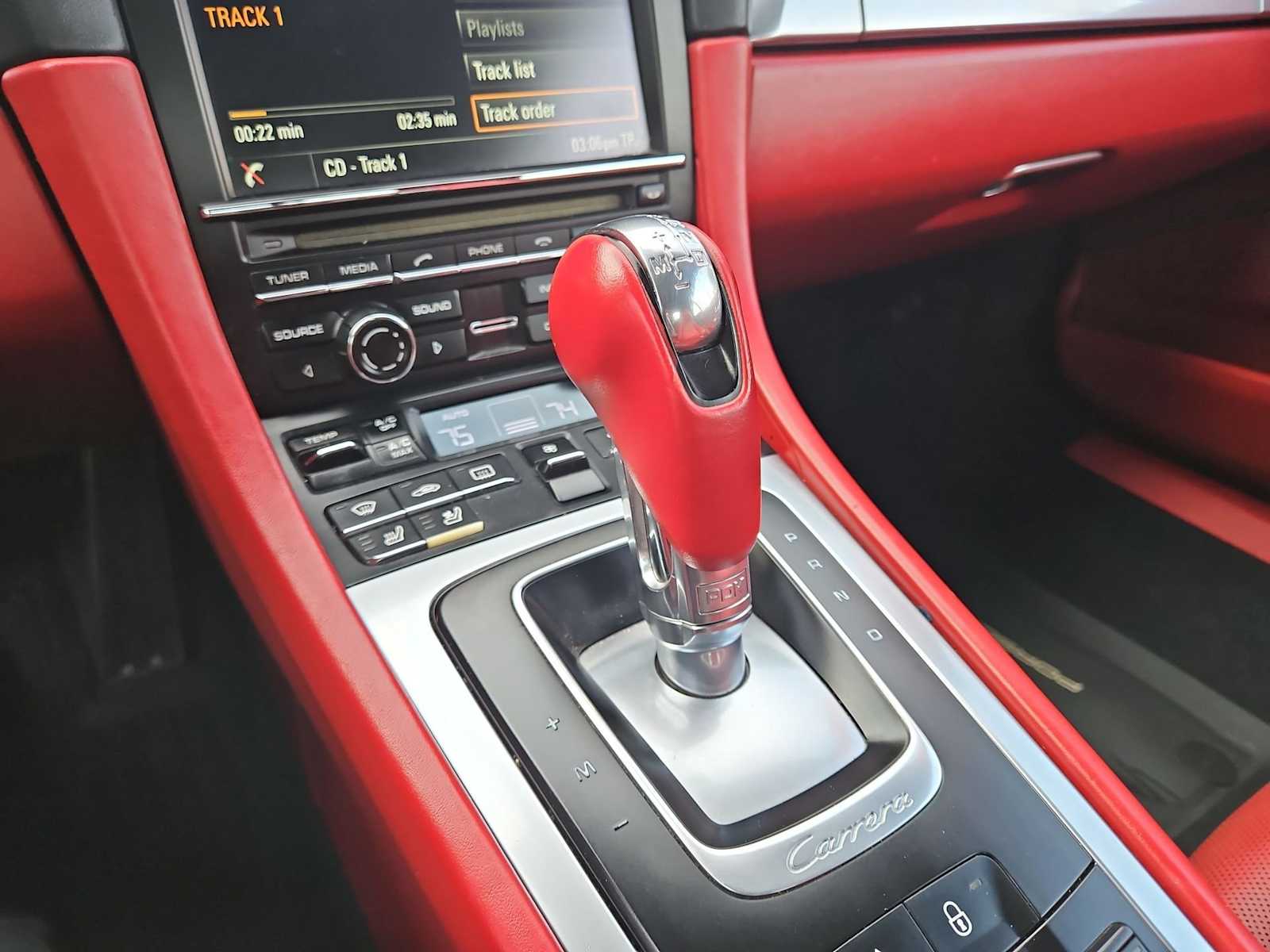 Thumbnail: 2014 Porsche 911 - 31