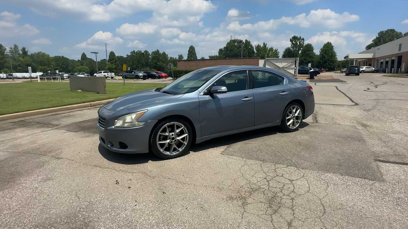 Thumbnail: 2010 Nissan Maxima - 4