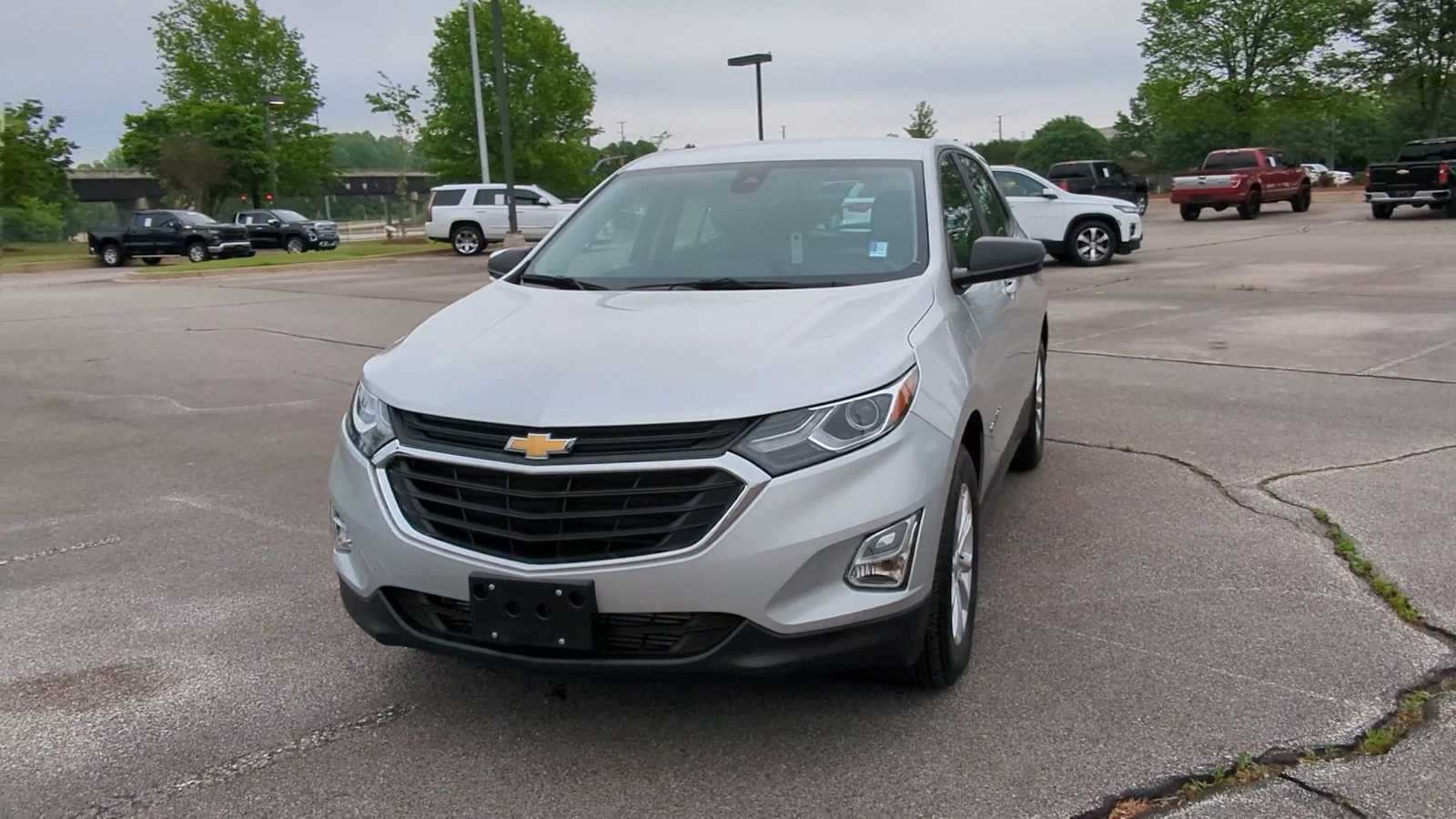 Thumbnail: 2020 Chevrolet Equinox - 3