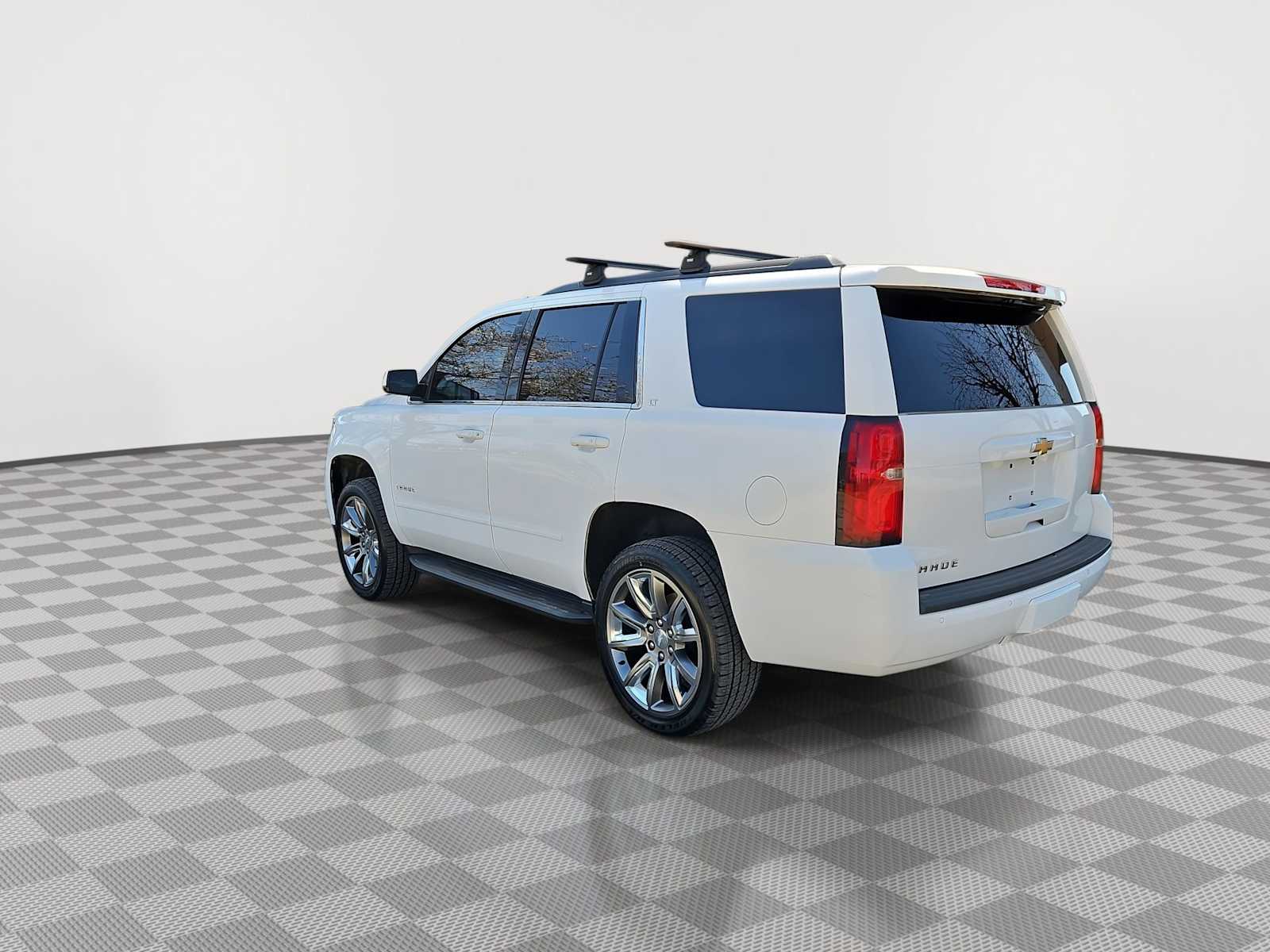 Thumbnail: 2018 Chevrolet Tahoe - 6