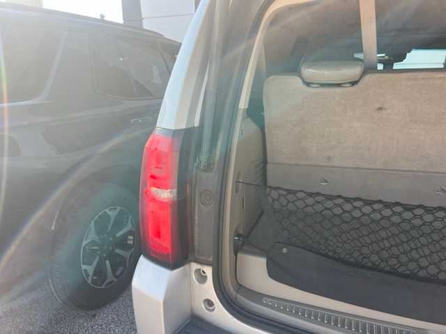 Thumbnail: 2016 Chevrolet Tahoe - 19