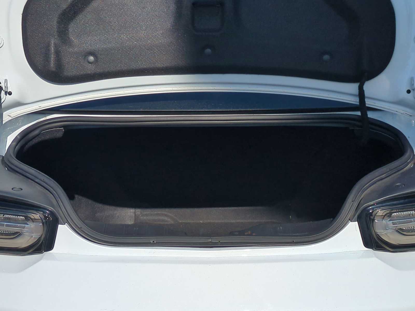 Thumbnail: 2021 Chevrolet Camaro - 32