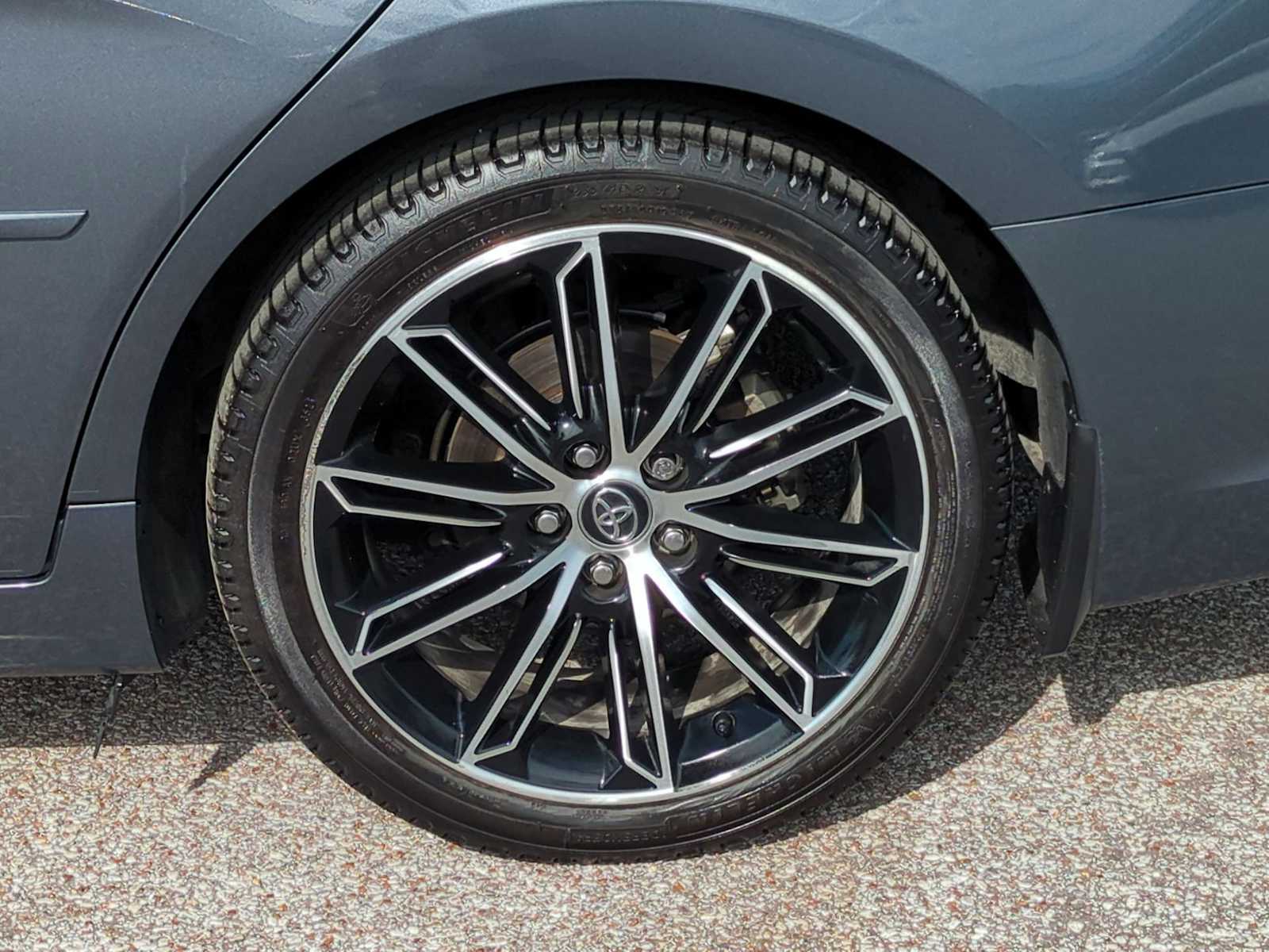 Thumbnail: 2020 Toyota Avalon - 13