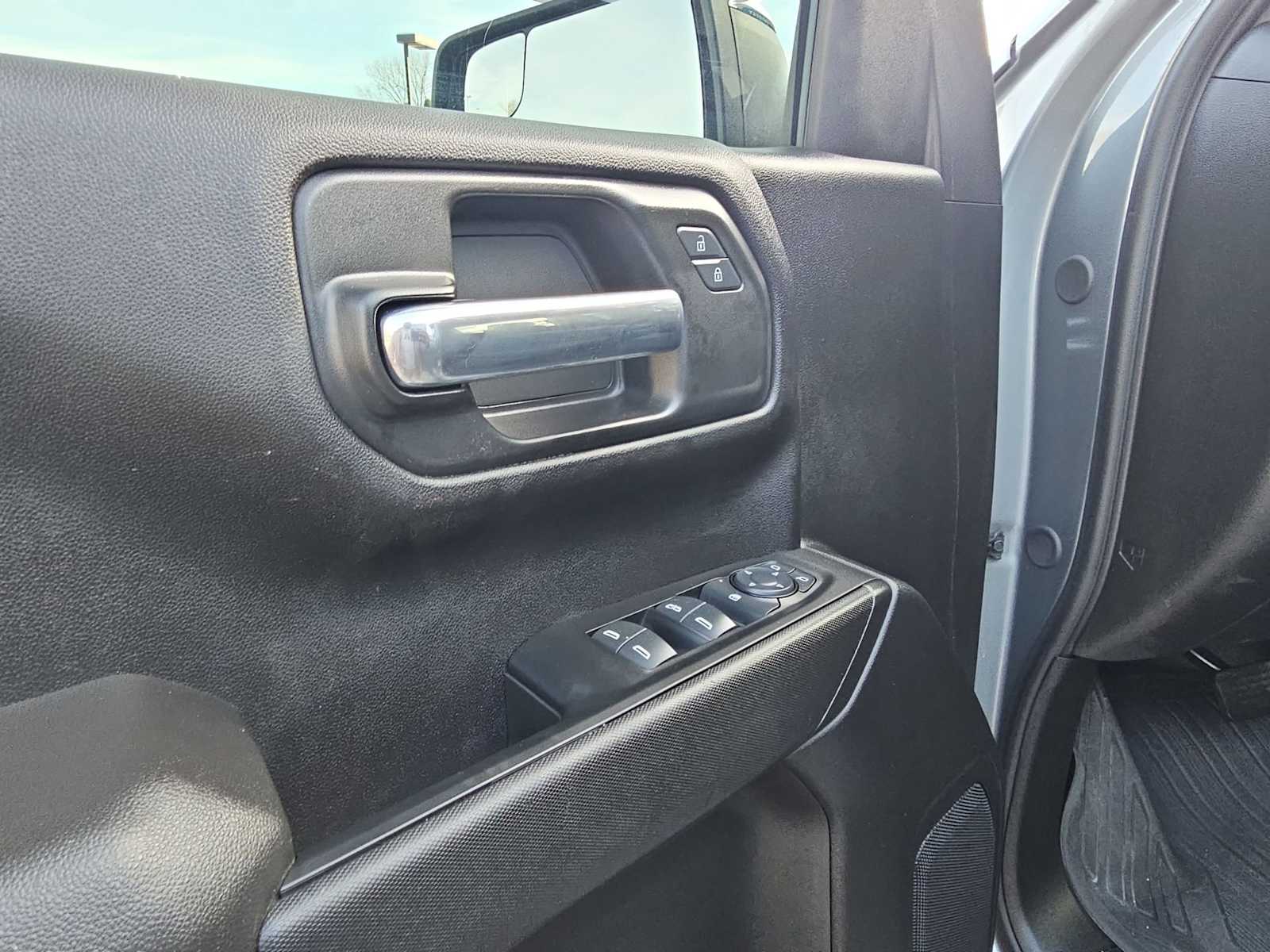 Thumbnail: 2024 GMC Sierra 1500 - 18