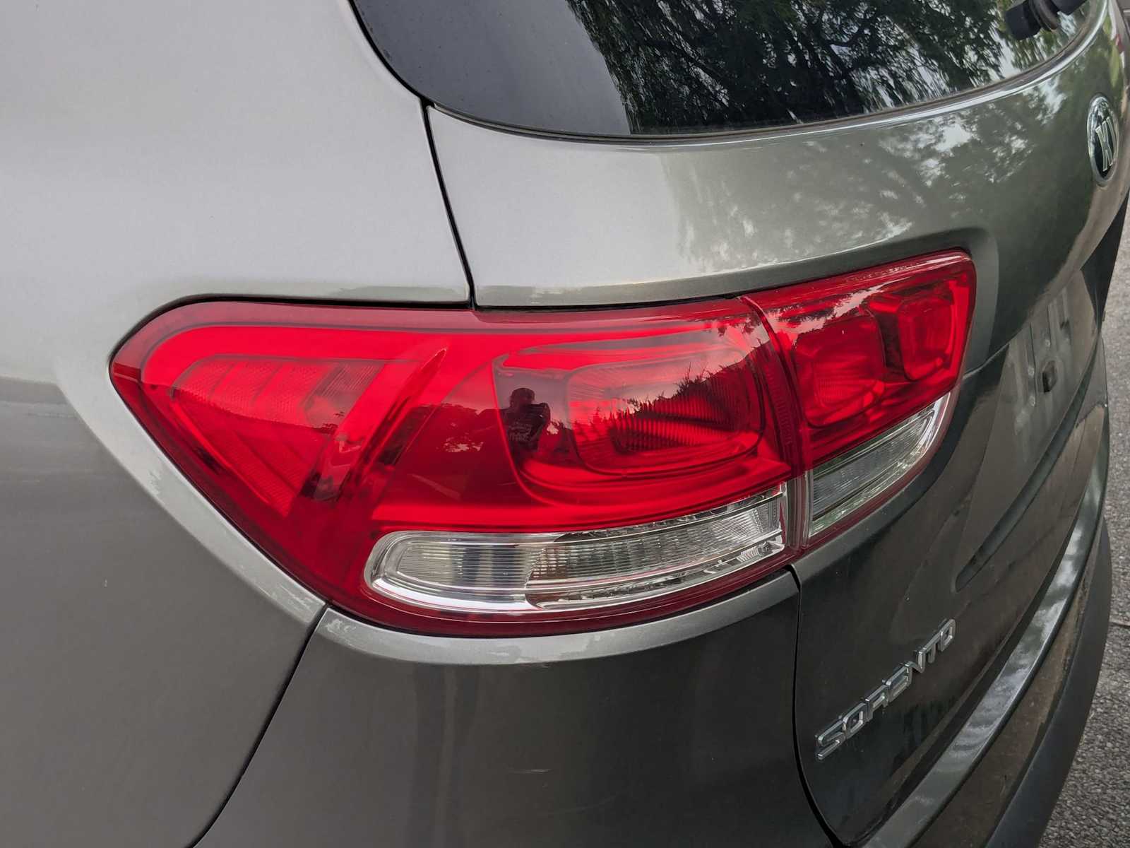 Thumbnail: 2016 Kia Sorento - 6