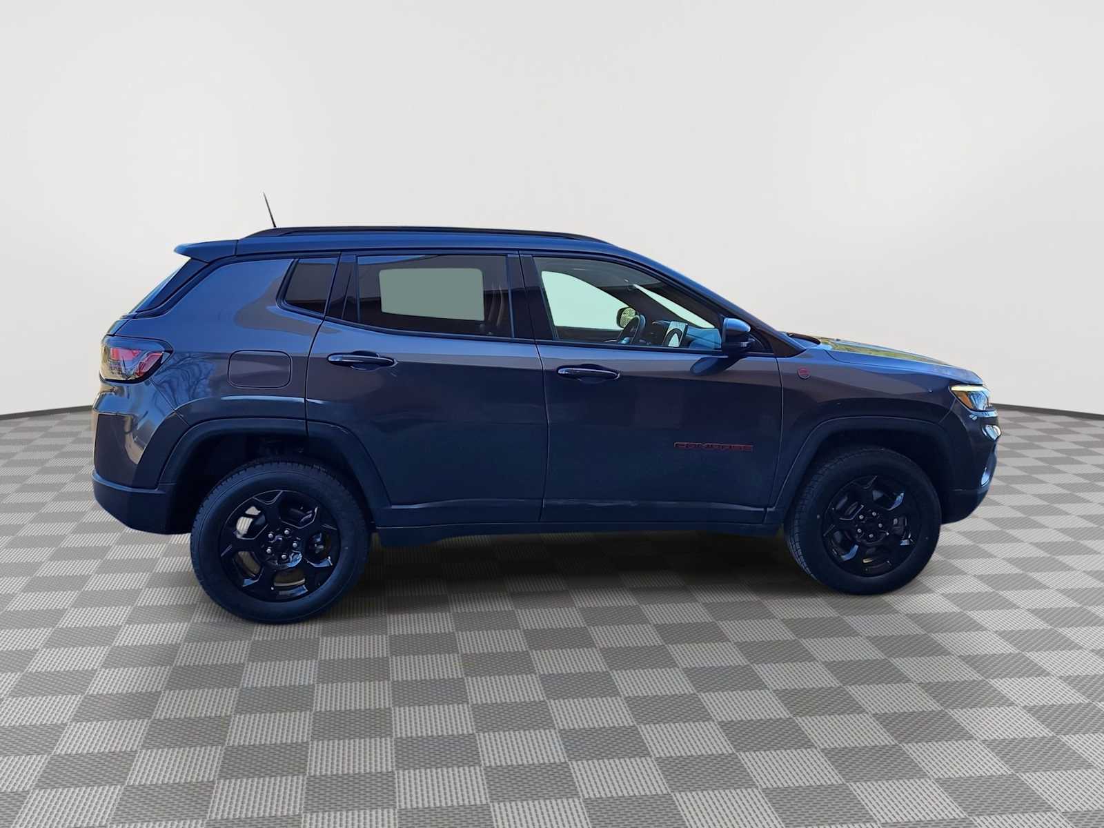 Thumbnail: 2023 Jeep Compass - 9