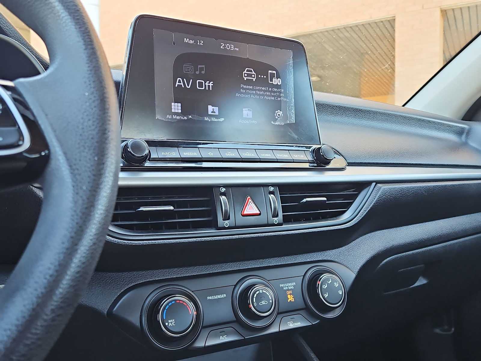 Thumbnail: 2021 Kia Forte - 28