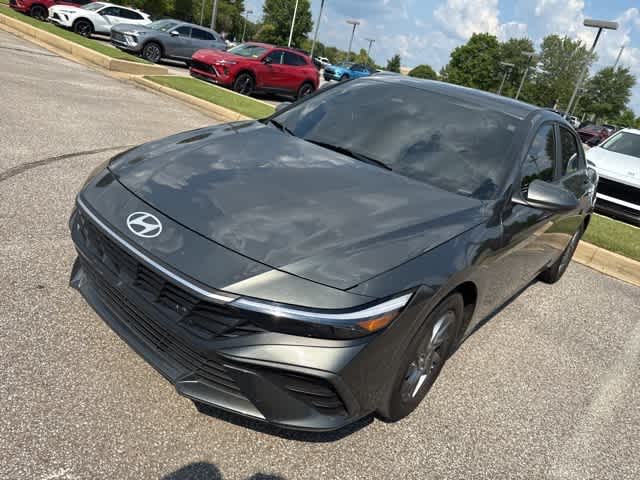 Thumbnail: 2024 Hyundai Elantra - 12