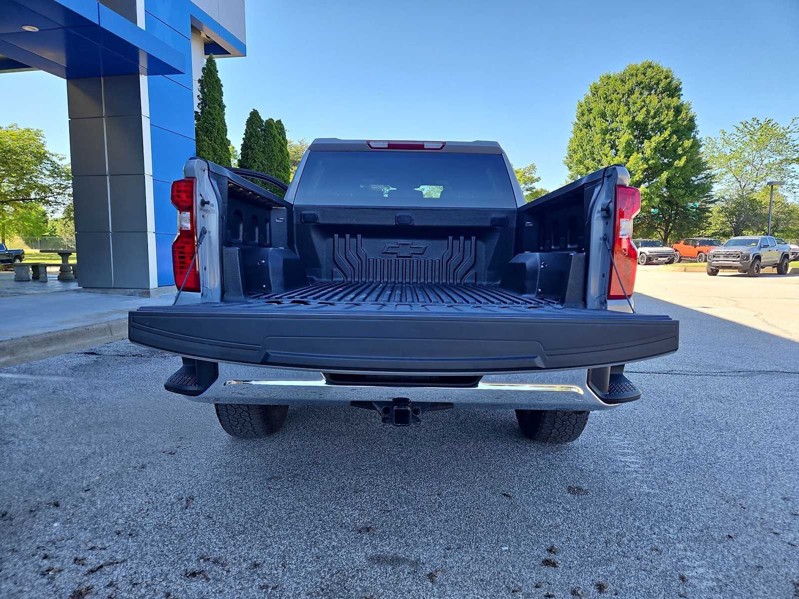 Thumbnail: 2024 Chevrolet Silverado 1500 - 33