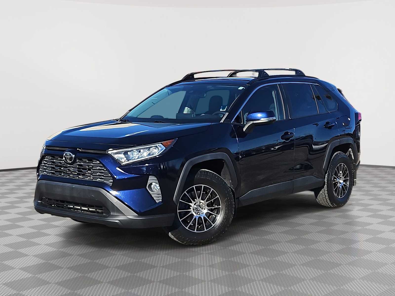 Thumbnail: 2019 Toyota RAV4 - 1