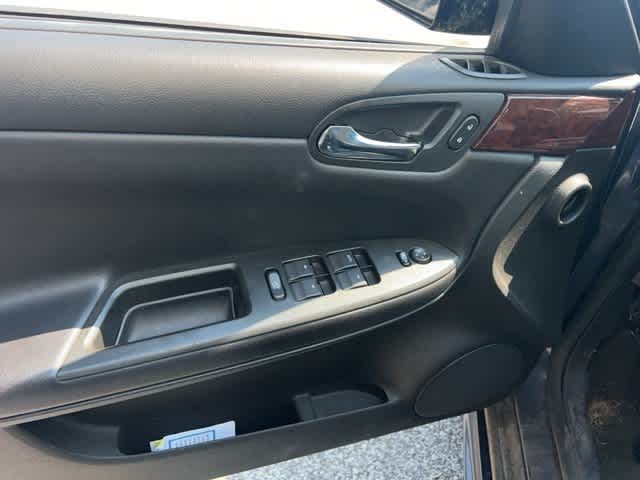 Thumbnail: 2010 Chevrolet Impala - 4