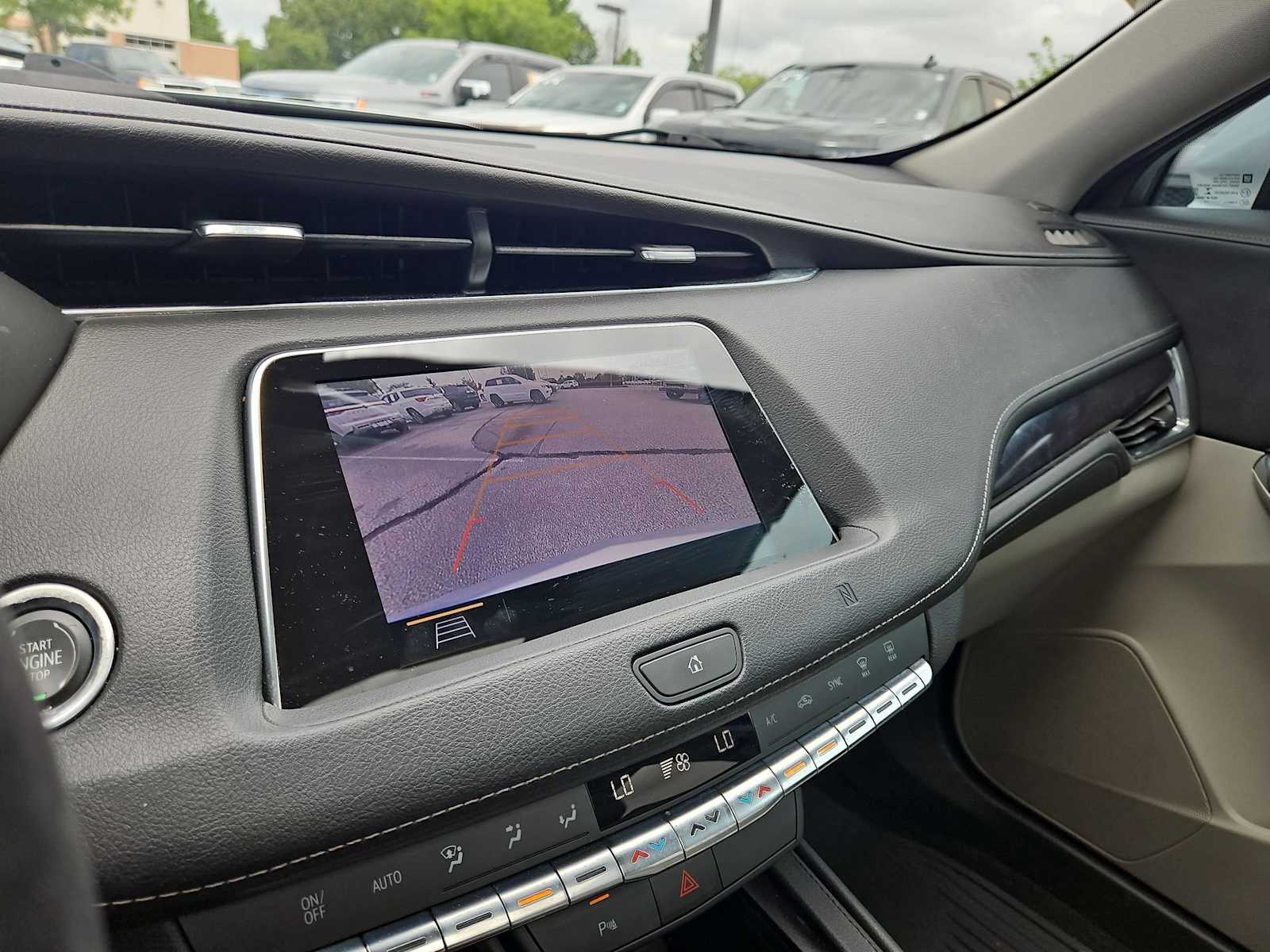 Thumbnail: 2019 Cadillac XT4 - 31