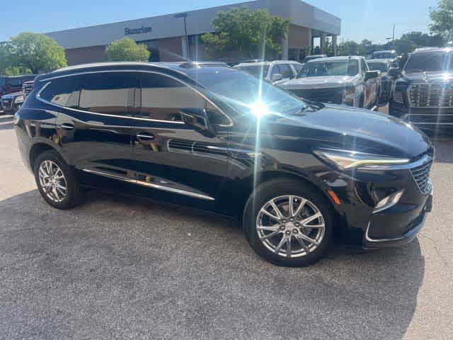 Thumbnail: 2022 Buick Enclave - 10