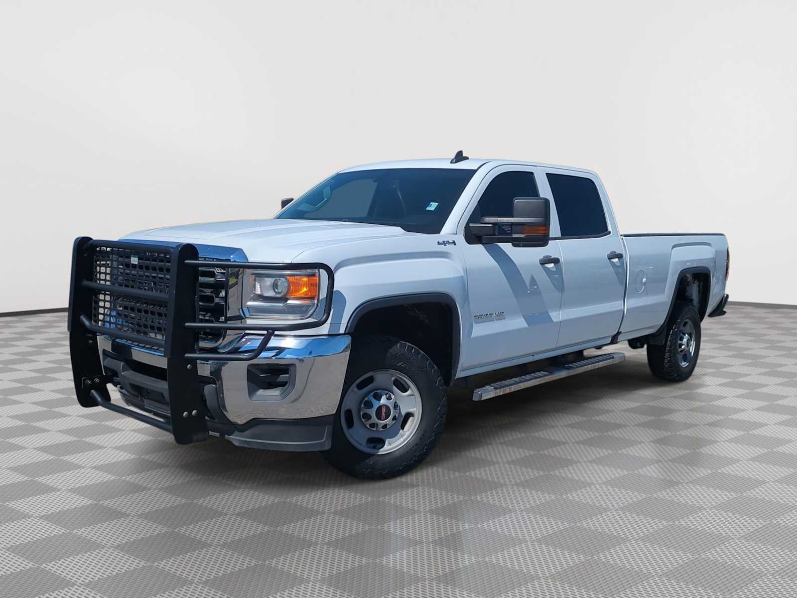 Thumbnail: 2017 GMC Sierra 2500 - 1