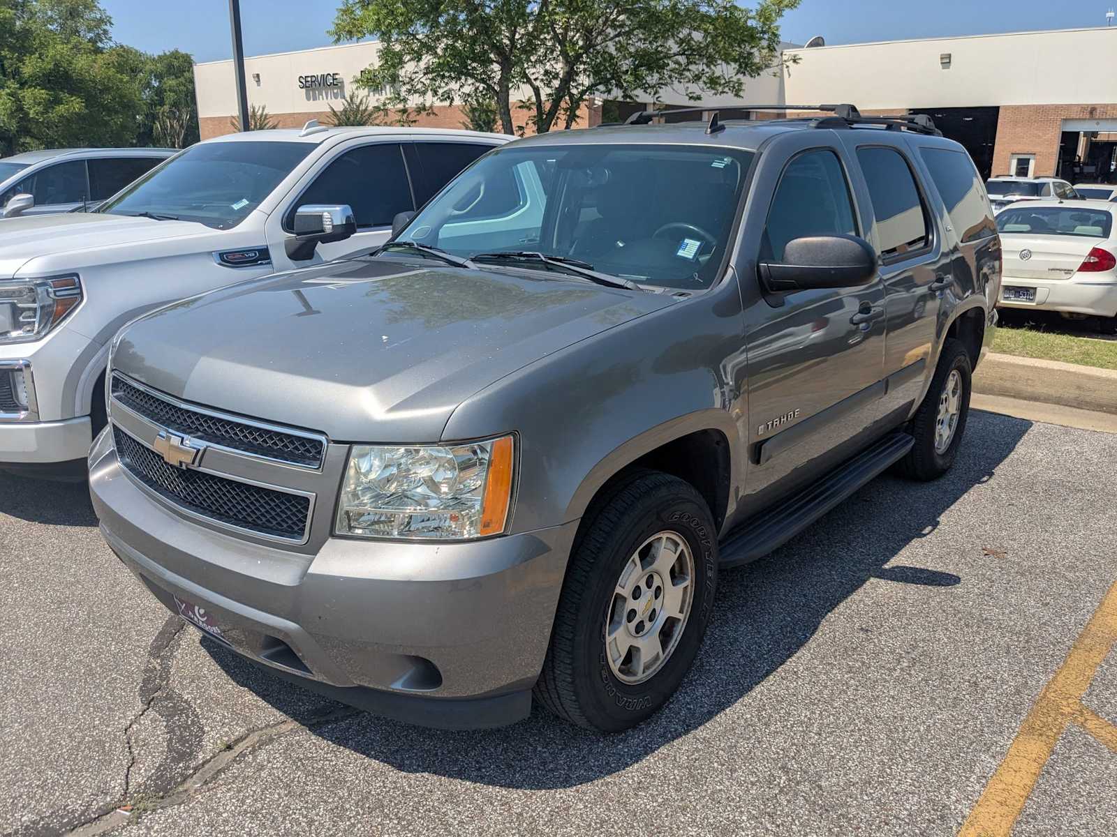2009 Chevrolet Tahoe LS -
                  Collierville, TN