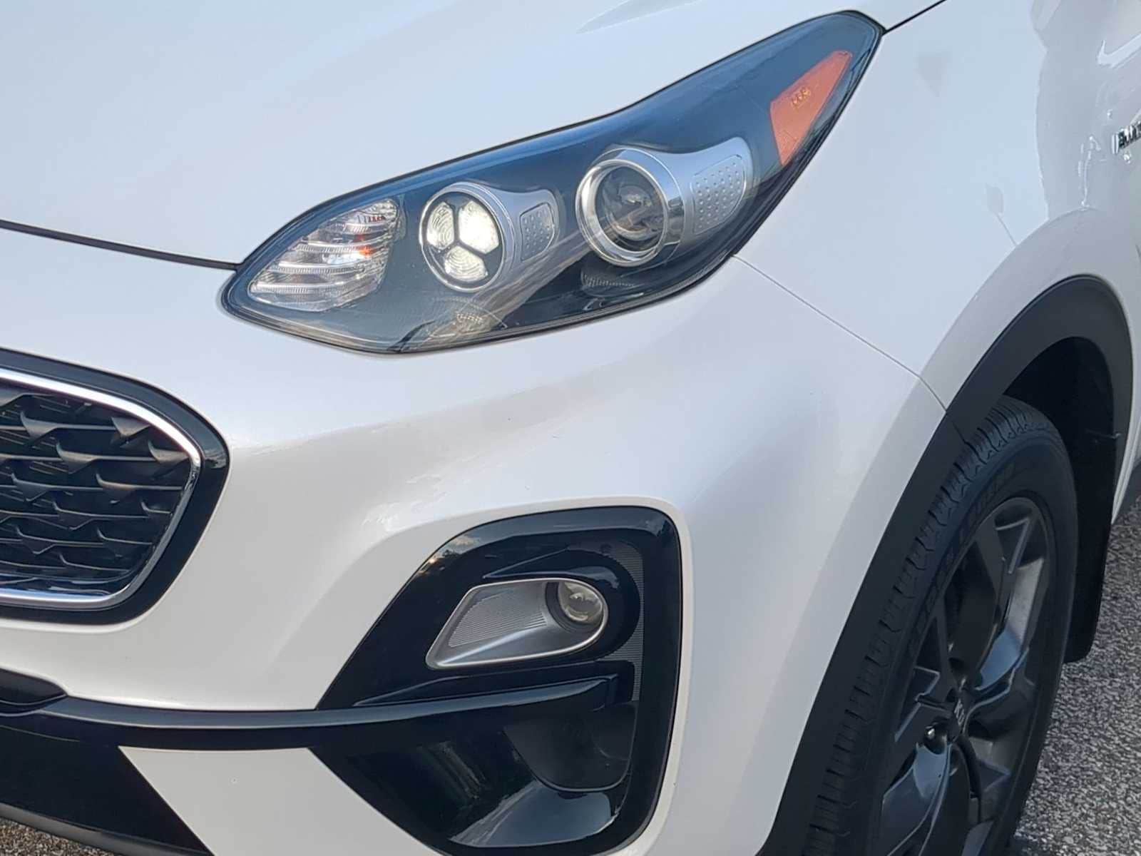 Thumbnail: 2022 Kia Sportage - 11