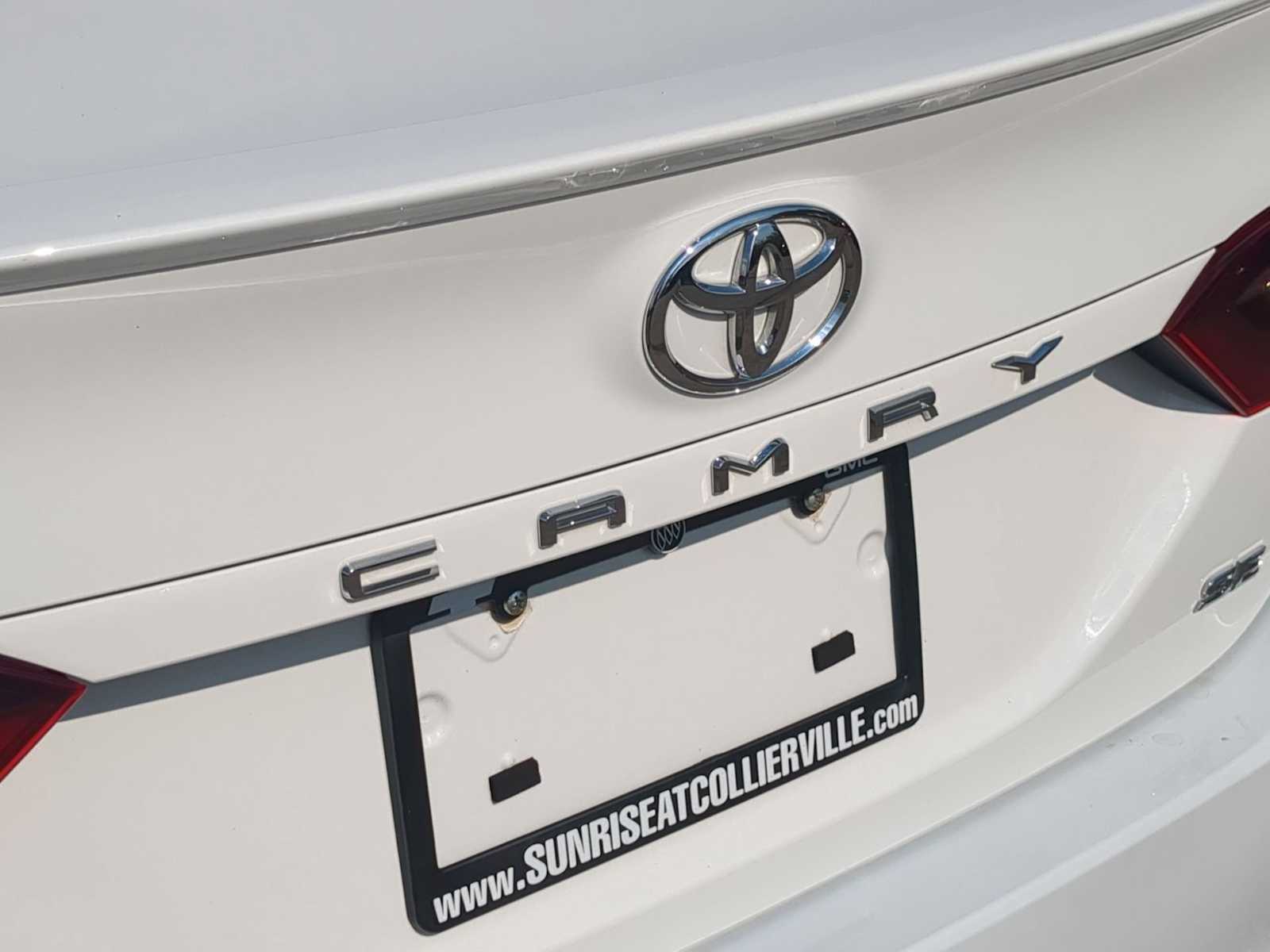 Thumbnail: 2024 Toyota Camry - 12