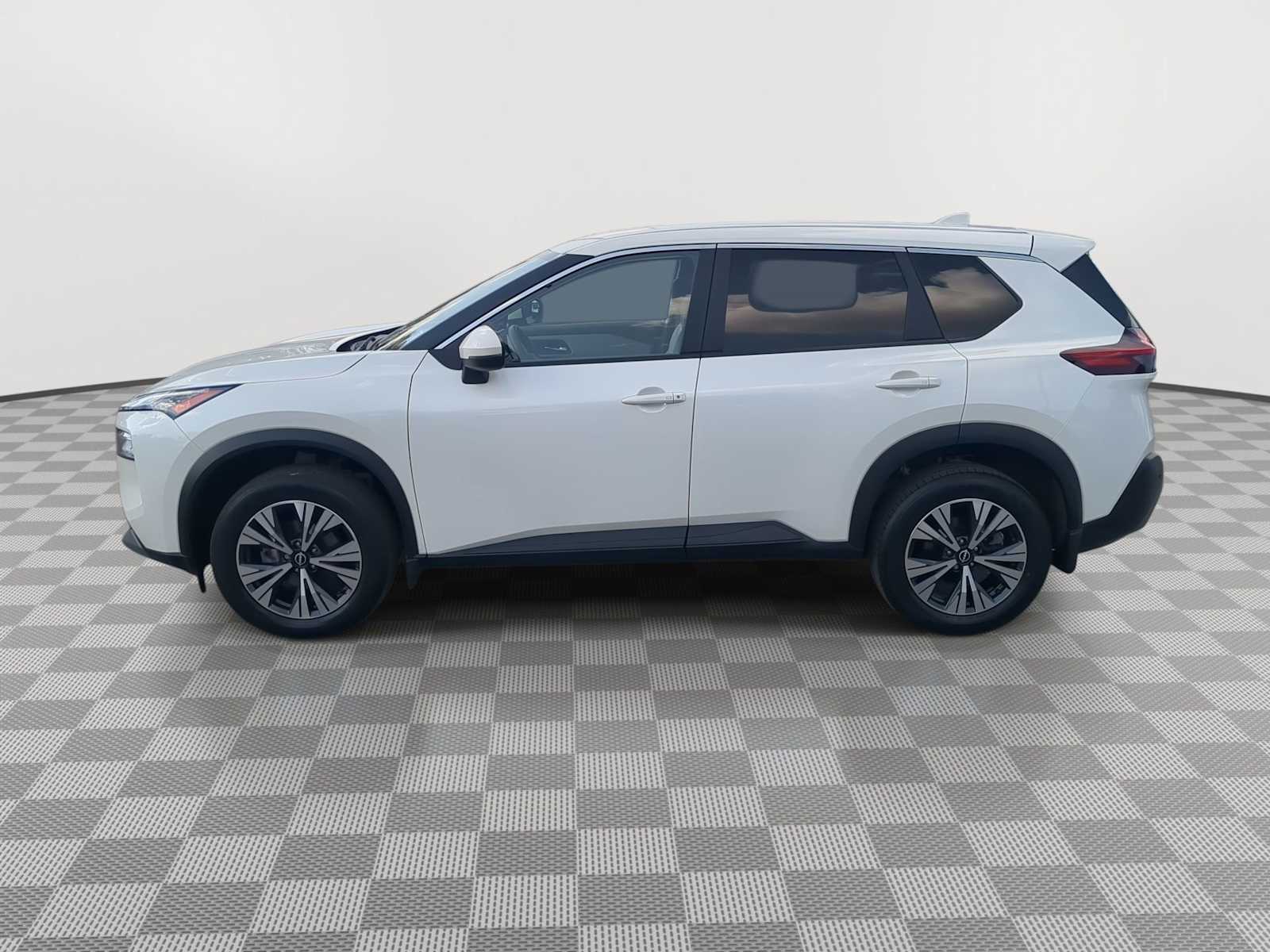 Thumbnail: 2023 Nissan Rogue - 5