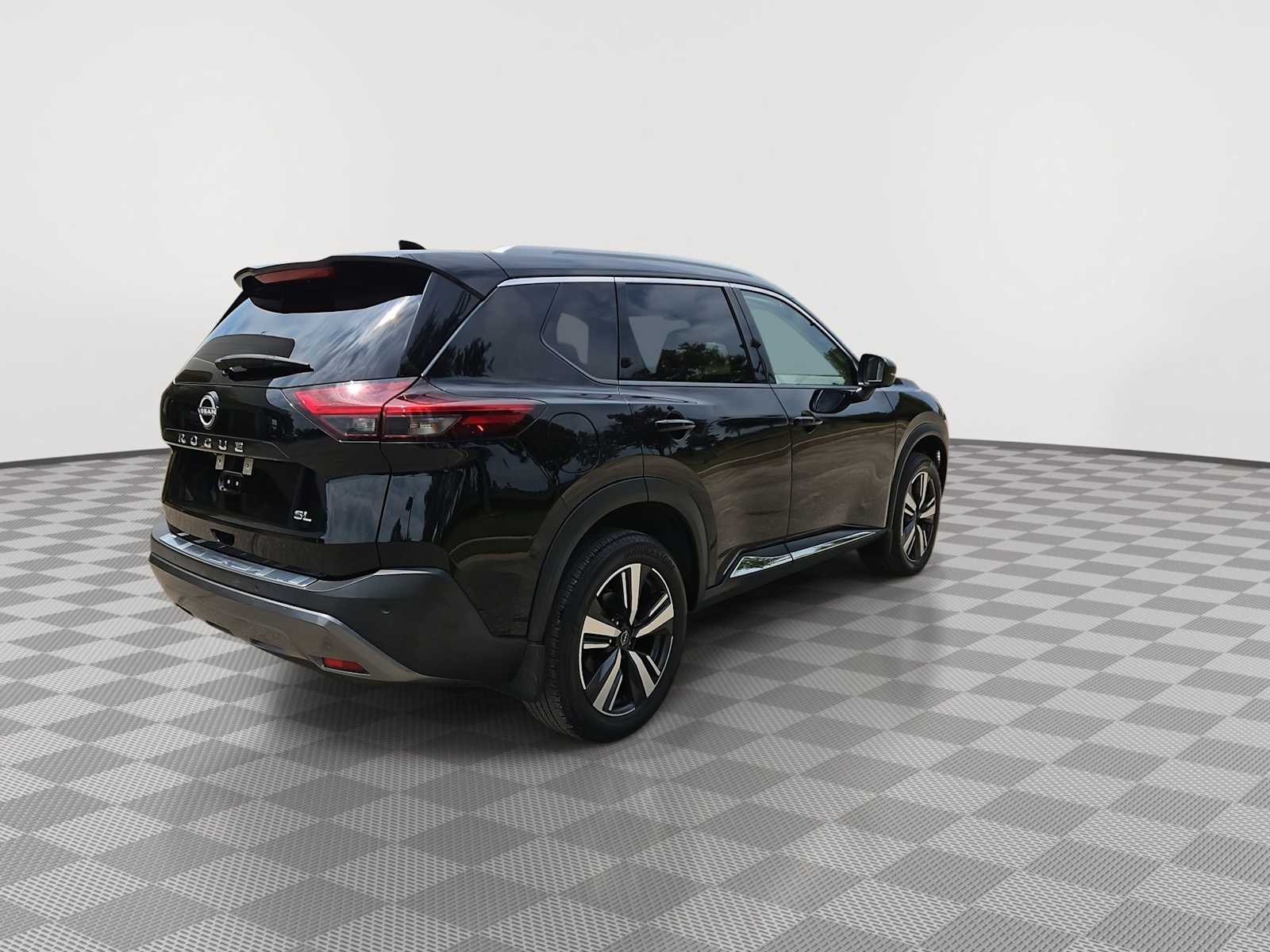 Thumbnail: 2023 Nissan Rogue - 14