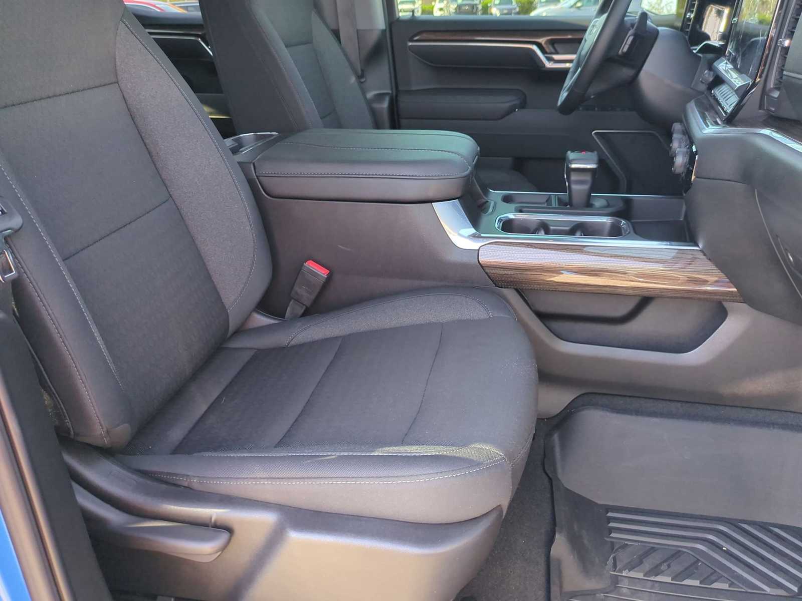 Thumbnail: 2025 Chevrolet Silverado 1500 - 21