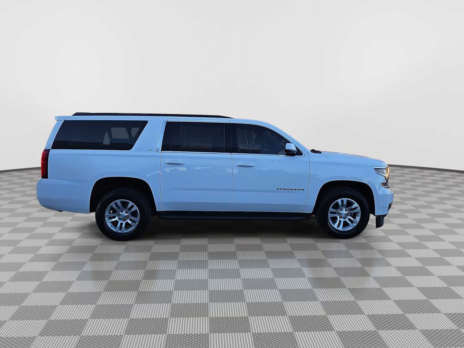 Thumbnail: 2020 Chevrolet Suburban - 9