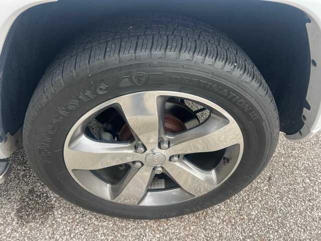 Thumbnail: 2015 Jeep Grand Cherokee - 4