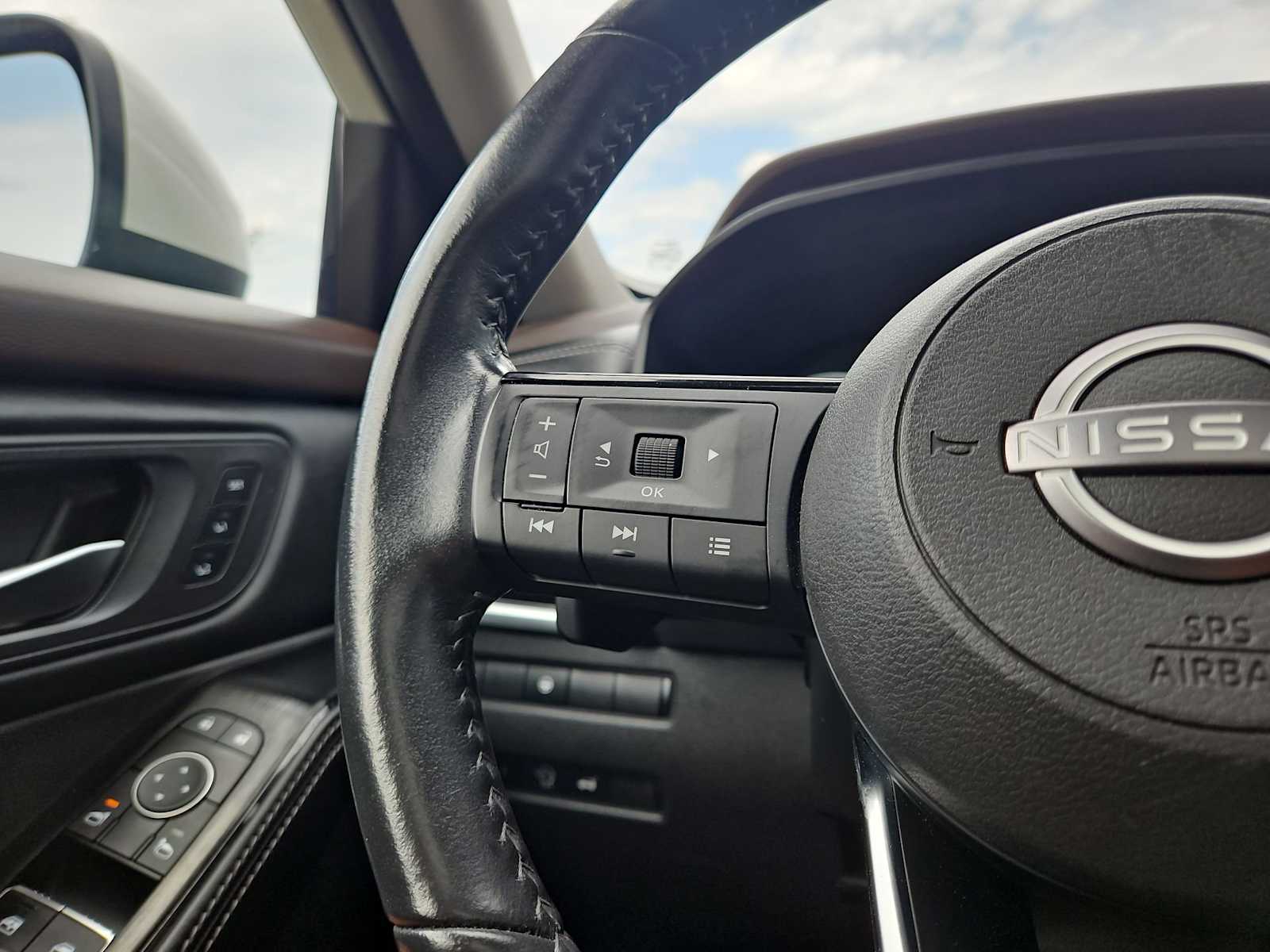 Thumbnail: 2023 Nissan Rogue - 47