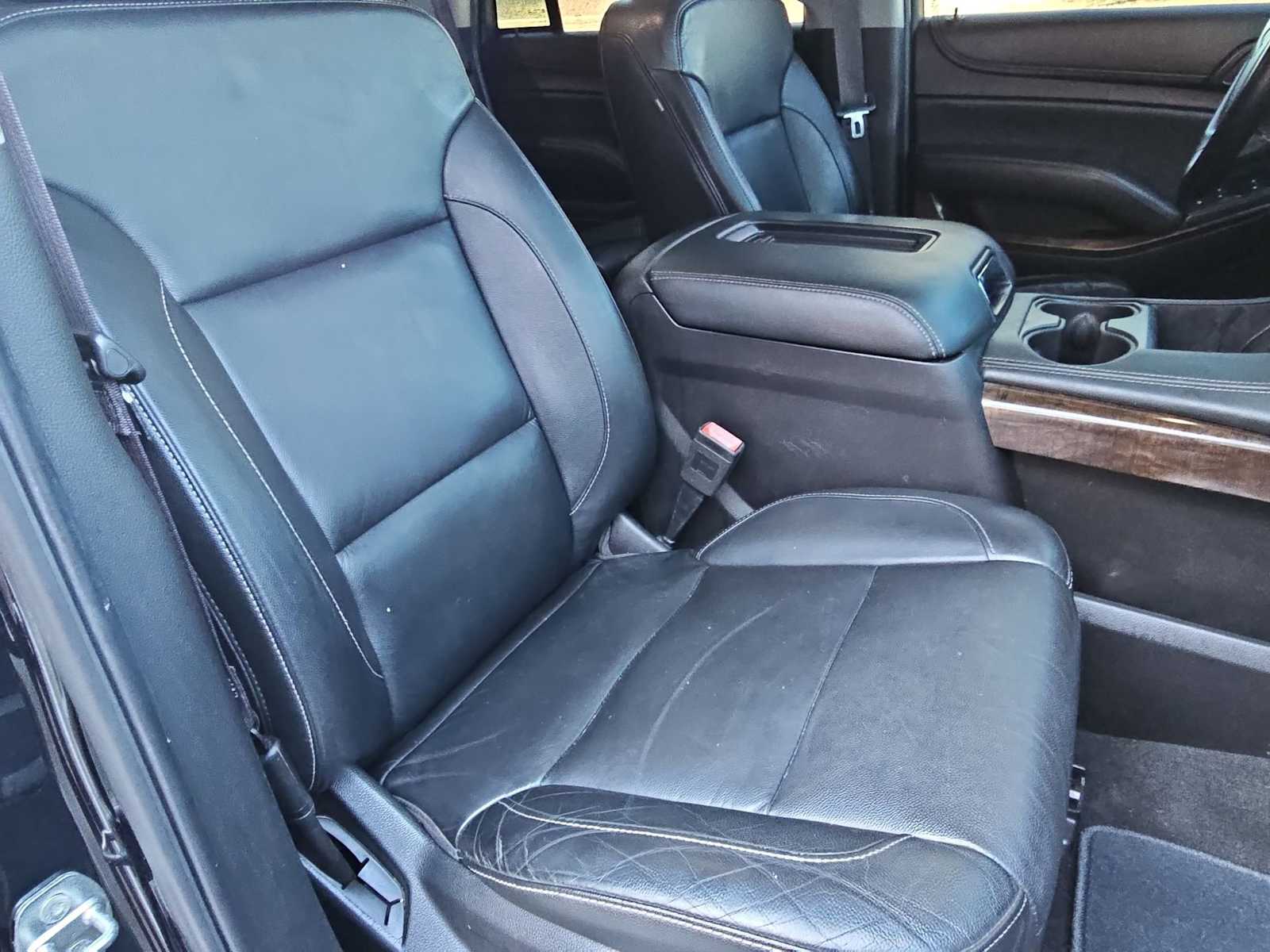 Thumbnail: 2017 Chevrolet Tahoe - 21