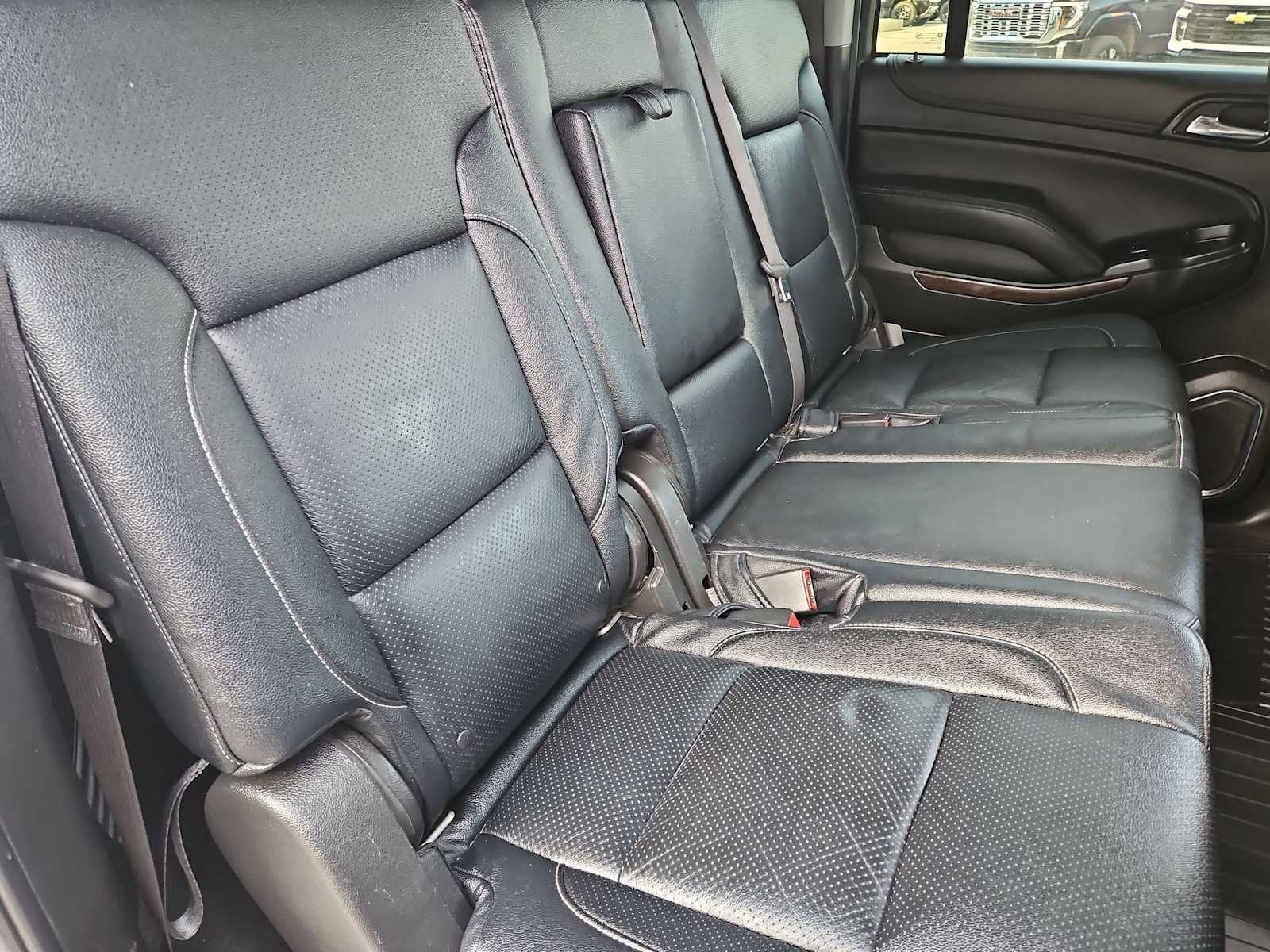 Thumbnail: 2018 GMC Yukon XL - 21