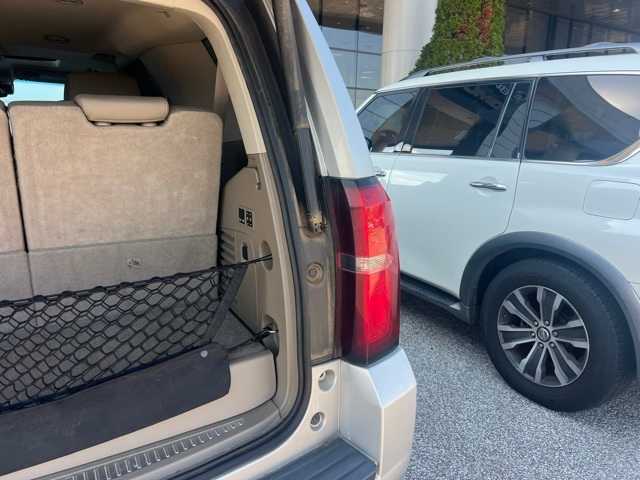 Thumbnail: 2016 Chevrolet Tahoe - 18